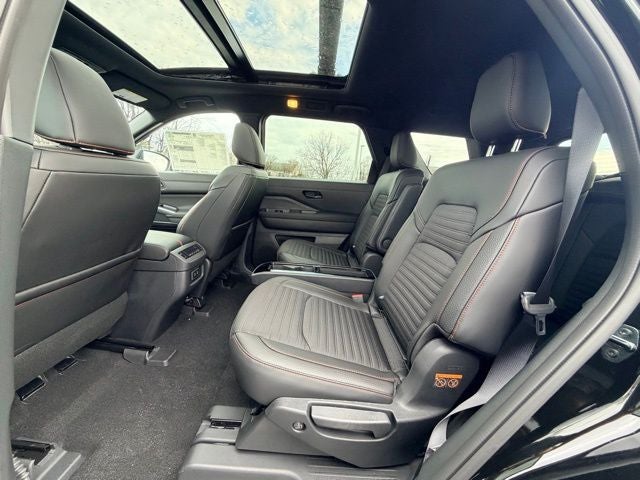 2026 Nissan Pathfinder Rock Creek PREMIUM PACKAGE