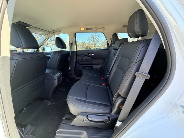 2026 Nissan Pathfinder SL CARGO PACKAGE