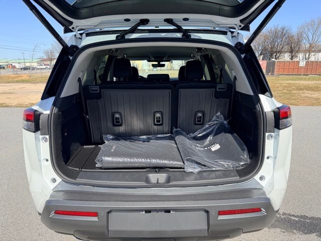 2026 Nissan Pathfinder SL CARGO PACKAGE