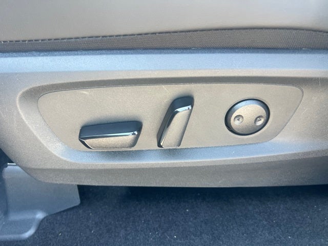 2025 Nissan Pathfinder Platinum BLACK APPEARANCE PACKAGE, CARGO PACKAGE