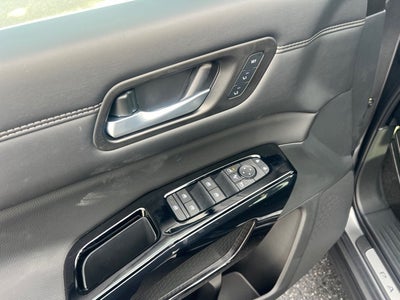 2026 Nissan Pathfinder Platinum CARGO PACKAGE