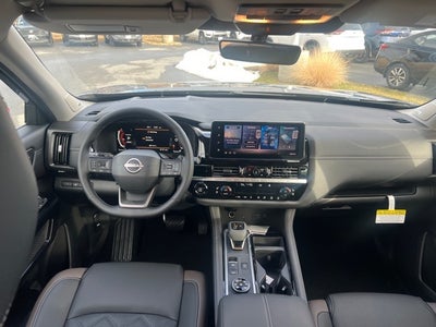 2026 Nissan Pathfinder Platinum CARGO PACKAGE