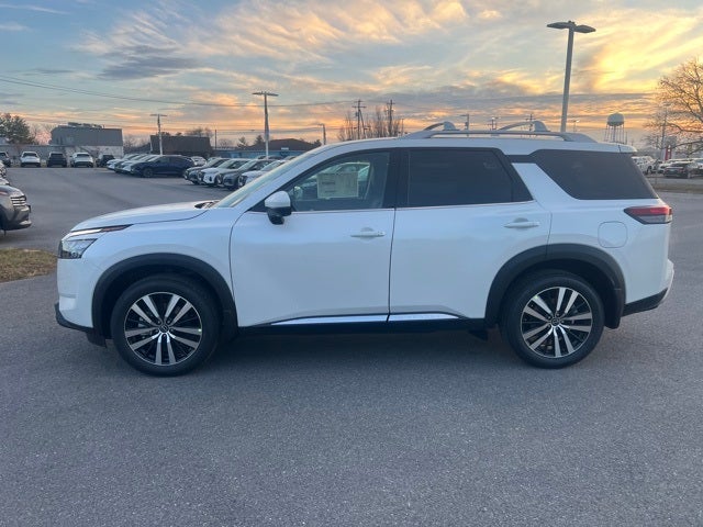 2025 Nissan Pathfinder Platinum BLACK APPEARANCE, CARGO PACKAGE