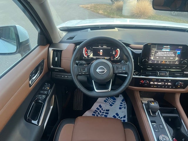 2025 Nissan Pathfinder Platinum BLACK APPEARANCE, CARGO PACKAGE