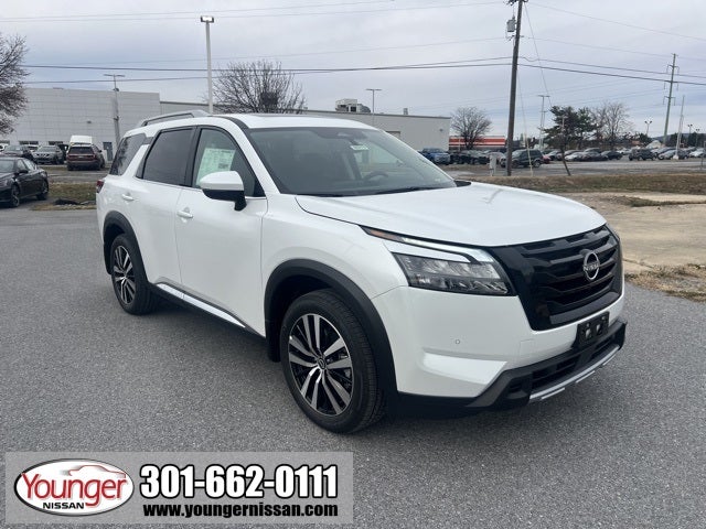 2025 Nissan Pathfinder Platinum BLACK APPEARANCE, CARGO PACKAGE