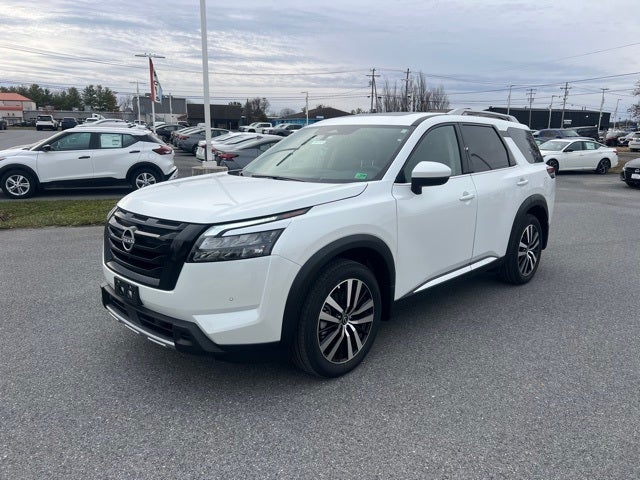 2025 Nissan Pathfinder Platinum BLACK APPEARANCE, CARGO PACKAGE
