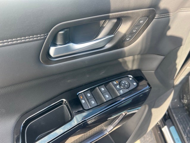 2026 Nissan Pathfinder Platinum CARGO PACKAGE