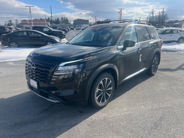 2026 Nissan Pathfinder Platinum CARGO PACKAGE