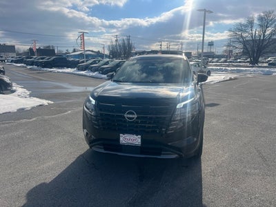 2026 Nissan Pathfinder Platinum CARGO PACKAGE