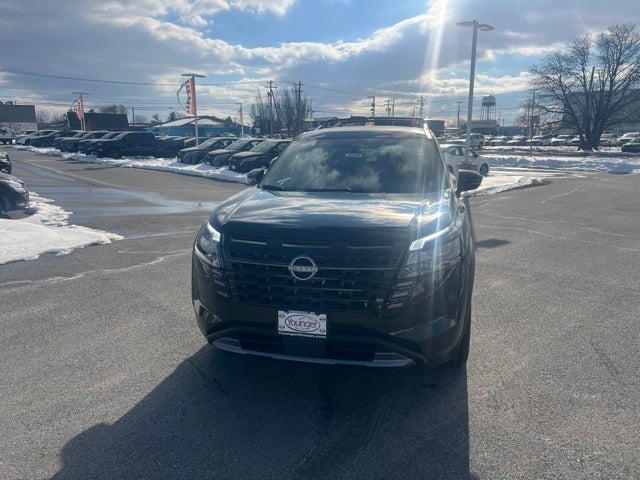 2026 Nissan Pathfinder Platinum CARGO PACKAGE