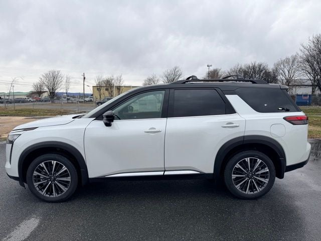 2026 Nissan Pathfinder Platinum CARGO PACKAGE