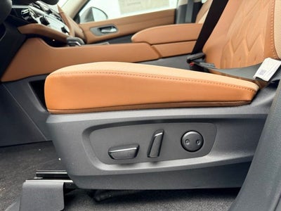 2026 Nissan Pathfinder Platinum CARGO PACKAGE