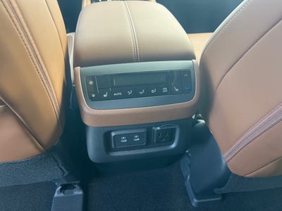 2026 Nissan Pathfinder Platinum CAPTAIN CHAIRS, CARGO PACKAGE