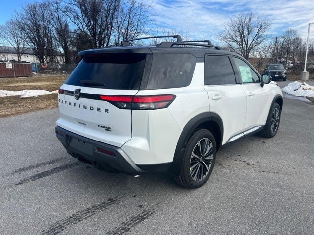 2026 Nissan Pathfinder Platinum CAPTAIN CHAIRS, CARGO PACKAGE