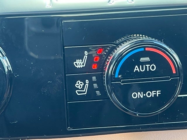 2026 Nissan Pathfinder Platinum CAPTAIN CHAIRS, CARGO PACKAGE