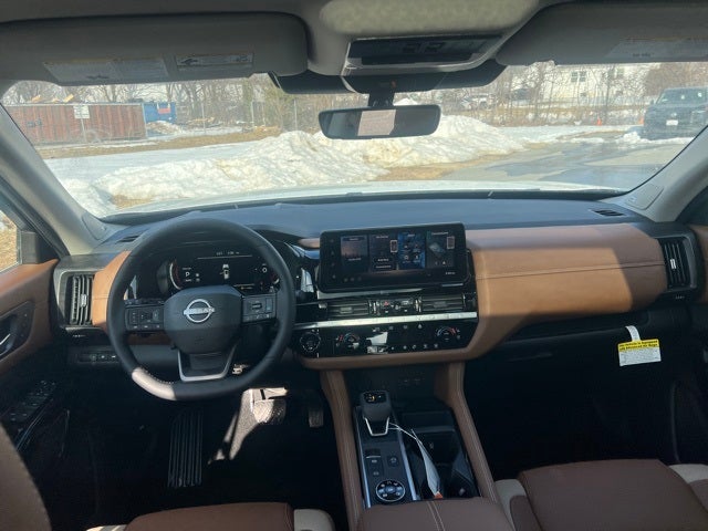 2026 Nissan Pathfinder Platinum CAPTAIN CHAIRS, CARGO PACKAGE