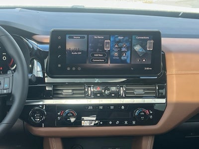 2026 Nissan Pathfinder Platinum CAPTAIN CHAIRS, CARGO PACKAGE