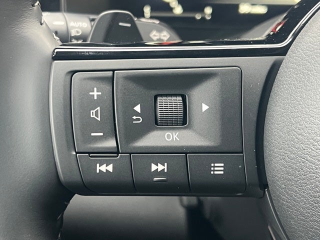 2025 Nissan Pathfinder Platinum CAPTAIN CHAIRS, CARGO PACKAGE