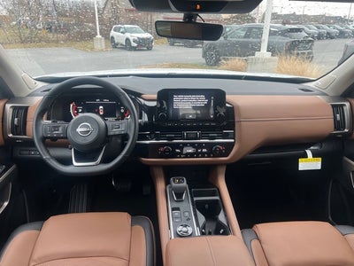 2025 Nissan Pathfinder Platinum CAPTAIN CHAIRS, CARGO PACKAGE