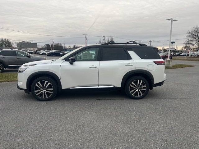 2025 Nissan Pathfinder Platinum CAPTAIN CHAIRS, CARGO PACKAGE