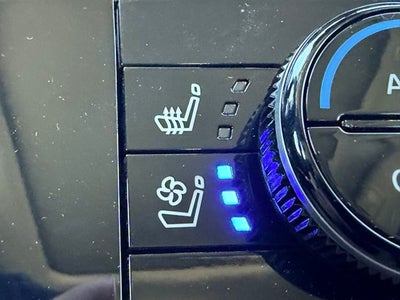 2026 Nissan Pathfinder Platinum CAPTAIN CHAIRS, CARGO PACKAGE