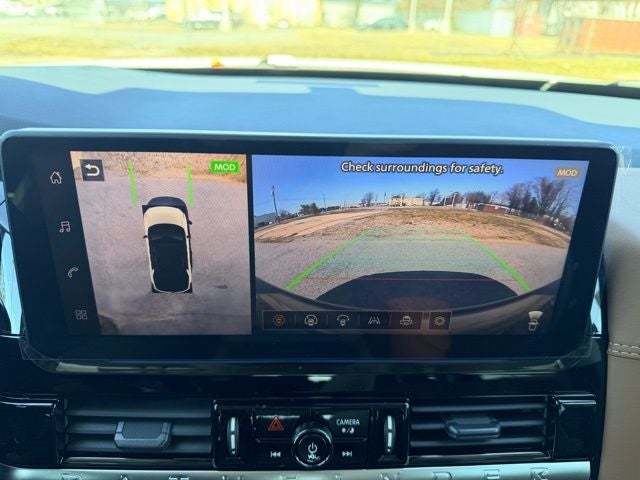 2026 Nissan Pathfinder Platinum CAPTAIN CHAIRS, CARGO PACKAGE