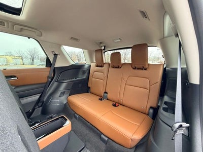 2026 Nissan Pathfinder Platinum CAPTAIN CHAIRS, CARGO PACKAGE