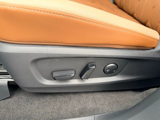 2026 Nissan Pathfinder Platinum CAPTAIN CHAIRS, CARGO PACKAGE