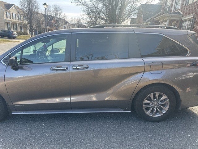 2021 Toyota Sienna XLE 7 Passenger