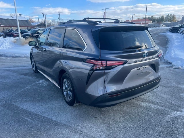 2021 Toyota Sienna XLE 7 Passenger