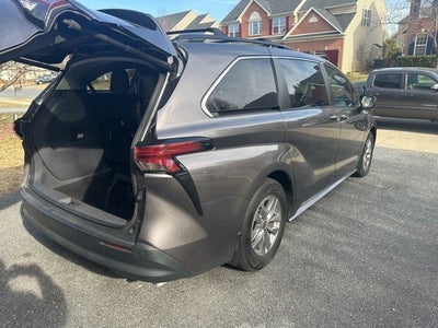 2021 Toyota Sienna XLE 7 Passenger