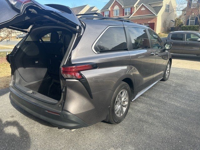 2021 Toyota Sienna XLE 7 Passenger