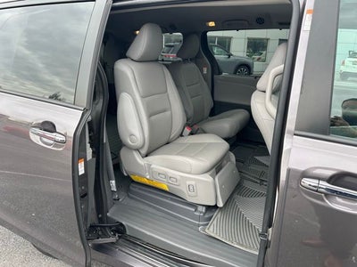 2020 Toyota Sienna XLE MOBILITY VAN, SIDE LIFT SEAT