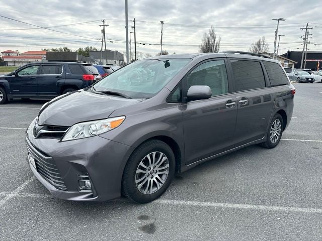 2020 Toyota Sienna XLE MOBILITY VAN, SIDE LIFT SEAT