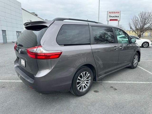 2020 Toyota Sienna XLE MOBILITY VAN, SIDE LIFT SEAT