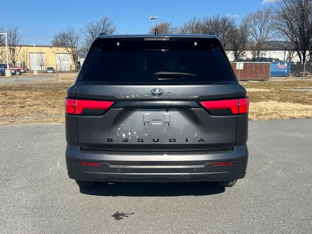 2024 Toyota Sequoia SR5