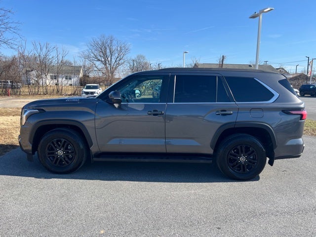 2024 Toyota Sequoia SR5