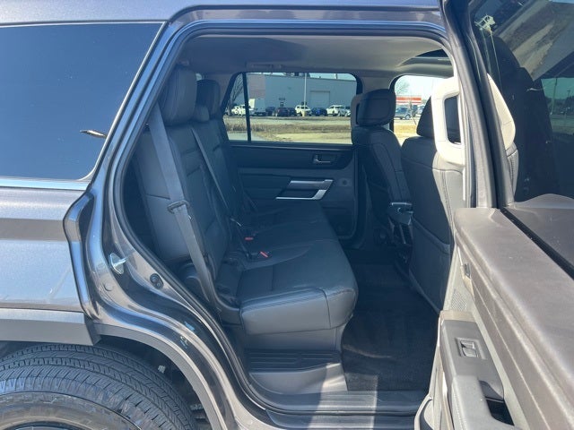 2024 Toyota Sequoia SR5