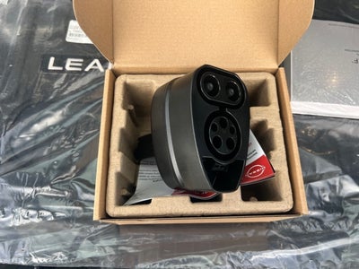 2026 Nissan LEAF SV+ CARGO, FLOOR MAT PACKAGE