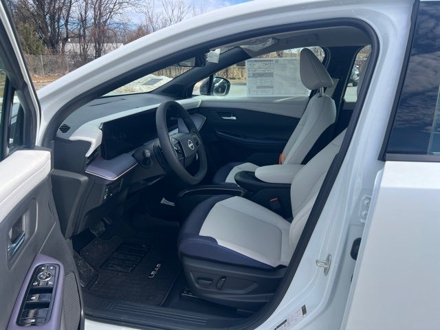 2026 Nissan LEAF SV+ CARGO, FLOOR MAT PACKAGE