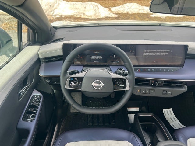 2026 Nissan LEAF SV+ CARGO, FLOOR MAT PACKAGE