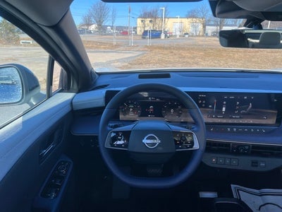 2026 Nissan LEAF PLATINUM+ CARGO, FLOOR MAT PACKAGE