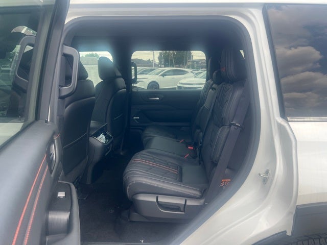 2025 Nissan Armada PRO-4X PREMIUM PACKAGE