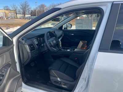 2026 Nissan Rogue SV PREMIUM, COLD WEATHER PACKAGE