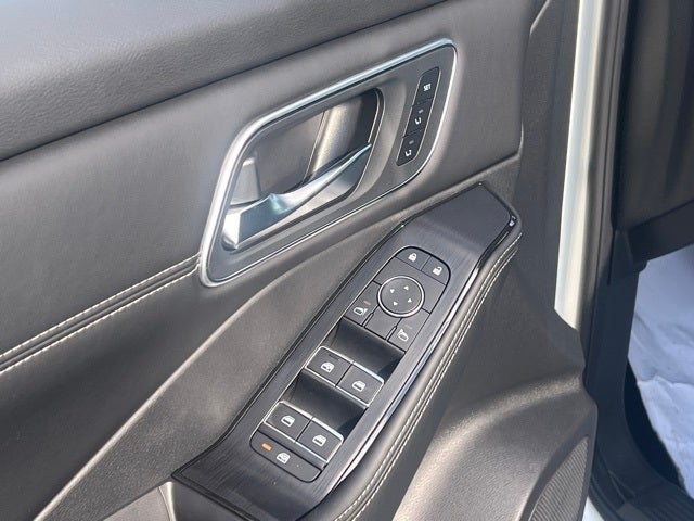 2026 Nissan Rogue Platinum PREMIUM PACKAGE