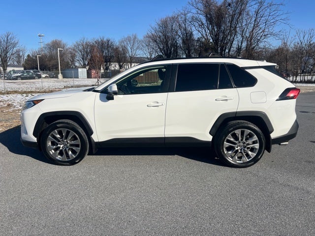 2019 Toyota RAV4 XLE Premium