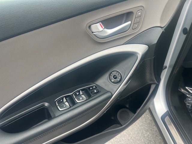 2017 Hyundai Santa Fe Limited Ultimate Ultimate Tech Package