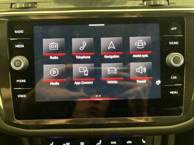 2023 Volkswagen Tiguan SE R-Line Black