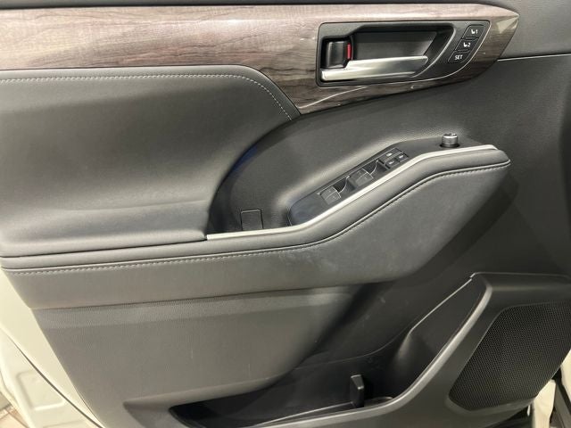 2021 Toyota Highlander Hybrid Limited