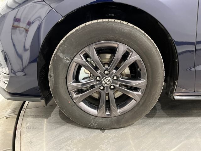 2025 Toyota Sienna XSE